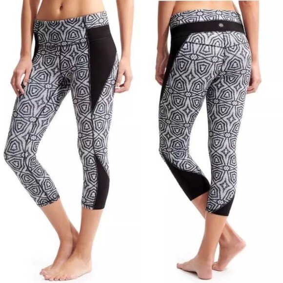 Athleta High Rise Geo Print Chaturanga Leggings XS - Picture 1 of 13